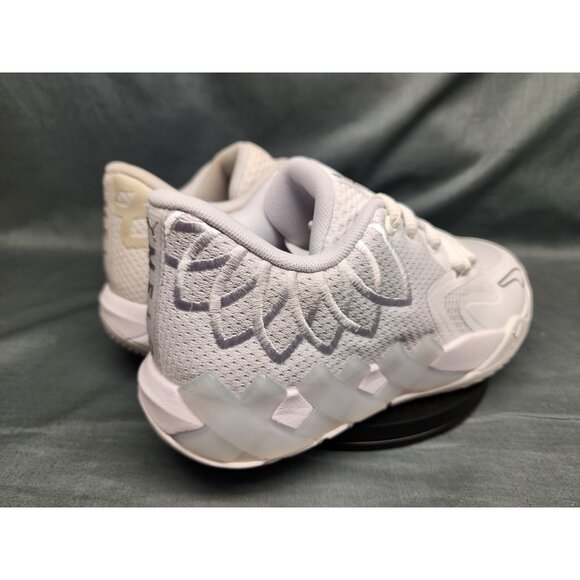 Puma Boys MB1 Lo Jr Sneakers Mesh White Silver Size 4 DISPLAY MODEL! - Picture 14 of 16